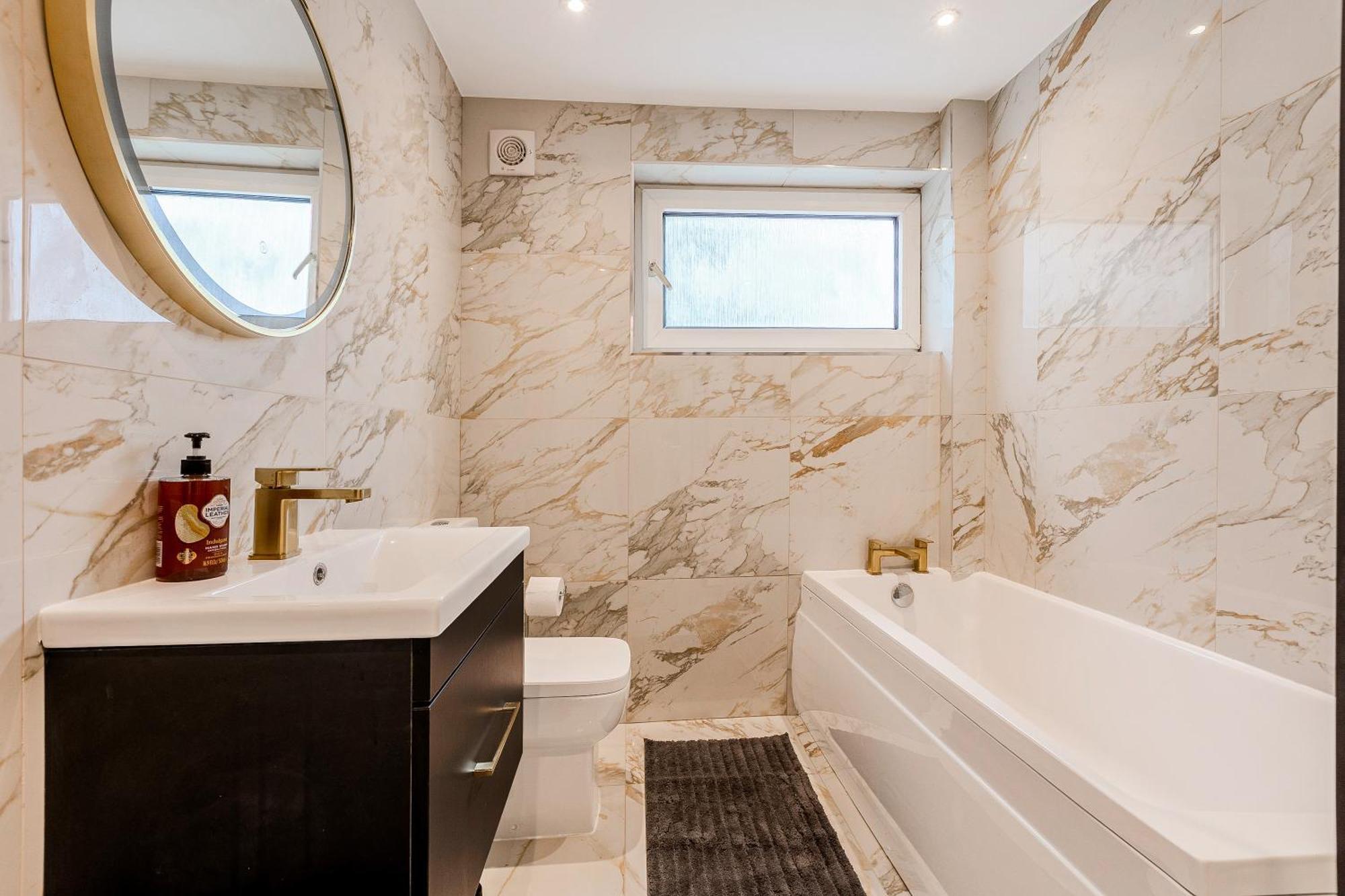 Battersea Spacious Perfect For Family And Groups With Free Parking Sleep 8 Casa vacanze Londra
