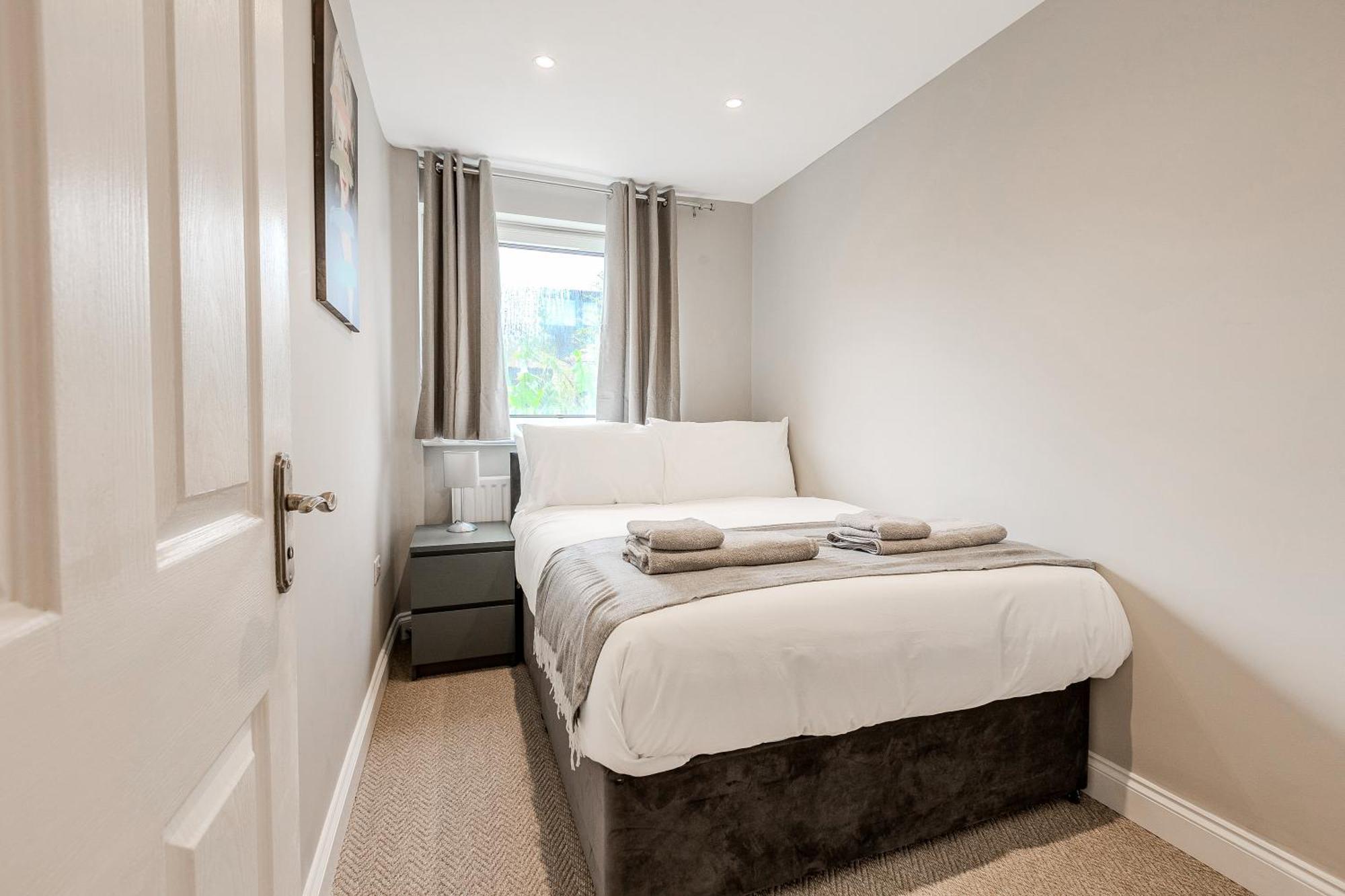 Battersea Spacious Perfect For Family And Groups With Free Parking Sleep 8 London
