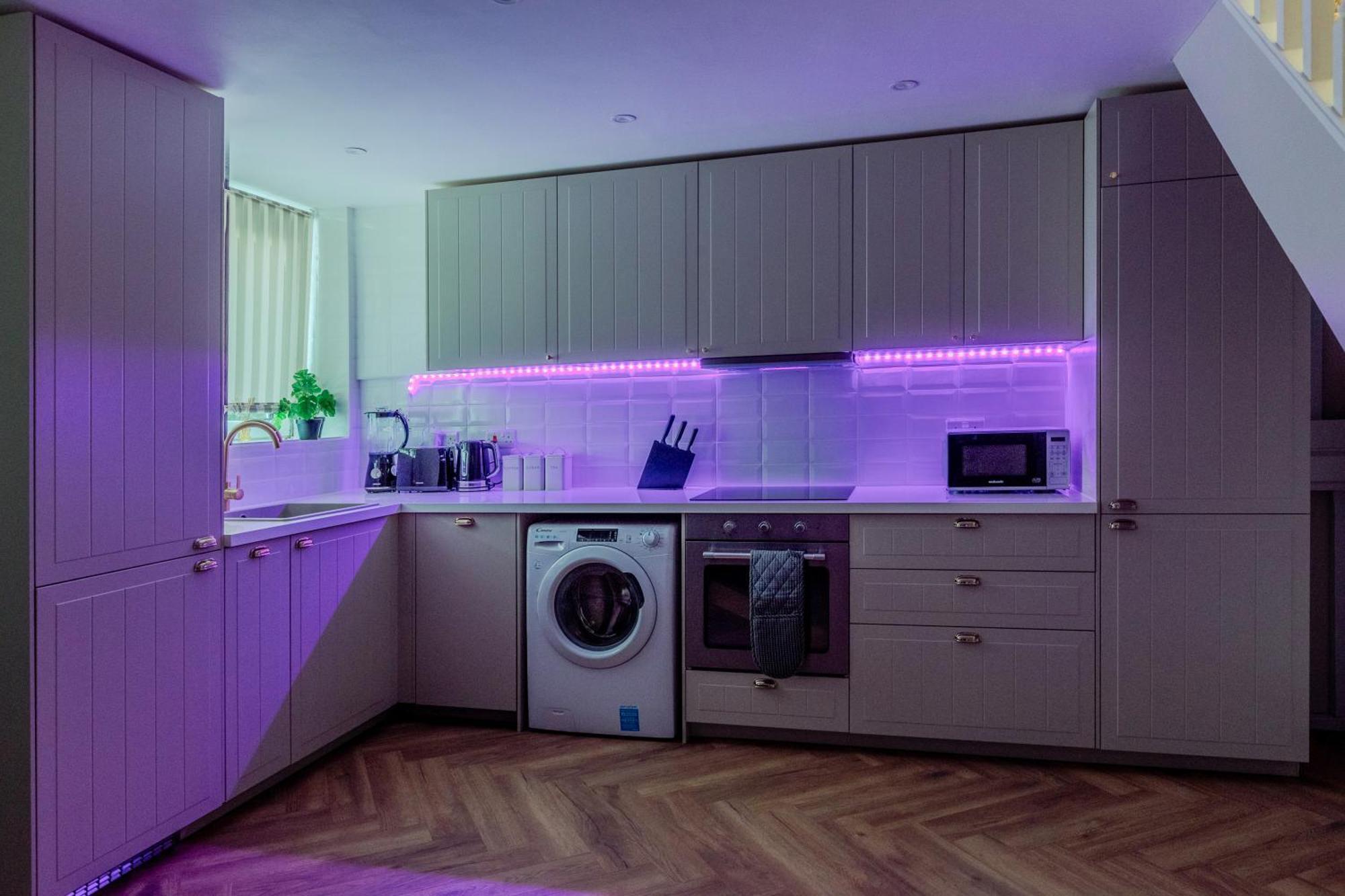Ferienhaus Battersea Spacious Perfect For Family And Groups With Free Parking Sleep 8
